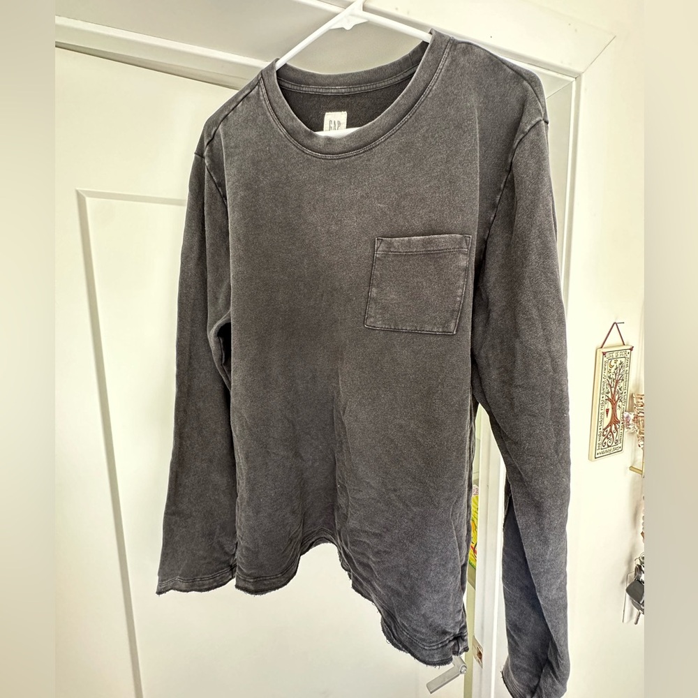 Women’s sweatshirt